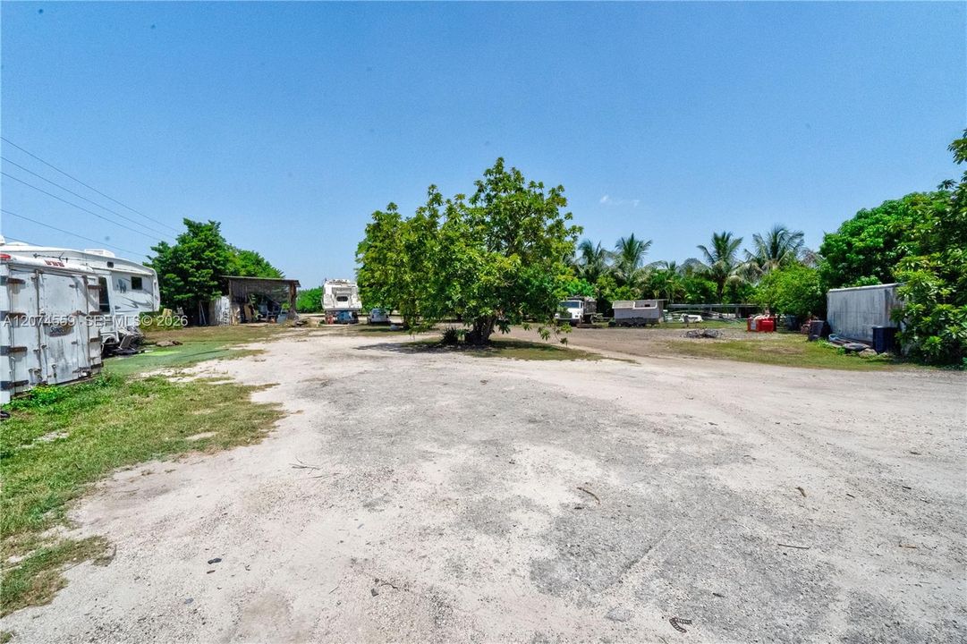 En Venta: $2,800,000 (3 camas, 3 baños, 1905 Pies cuadrados)