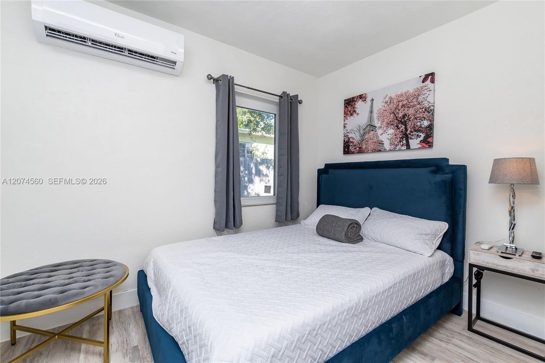 For Rent: $2,000 (1 beds, 1 baths, 500 Square Feet)