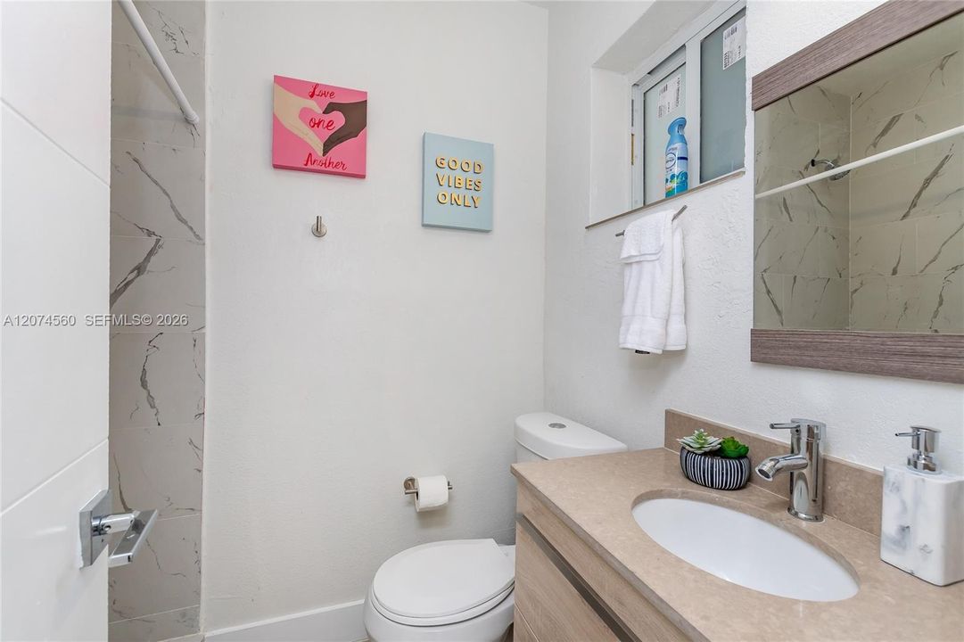 For Rent: $2,000 (1 beds, 1 baths, 500 Square Feet)