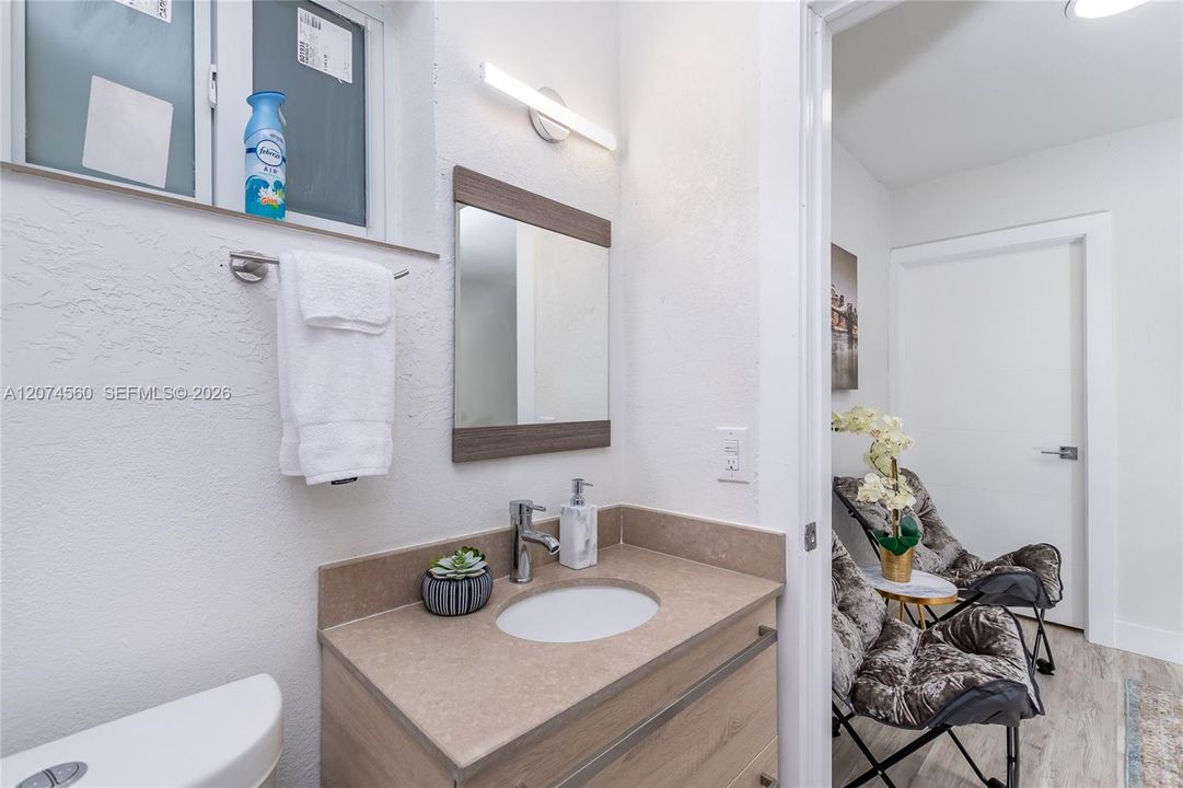 For Rent: $2,000 (1 beds, 1 baths, 500 Square Feet)
