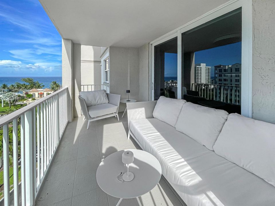 Elegant patio furniture