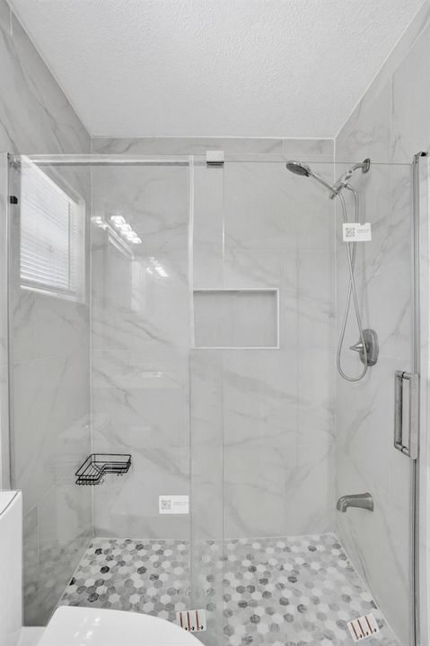 05 MasterBath 3