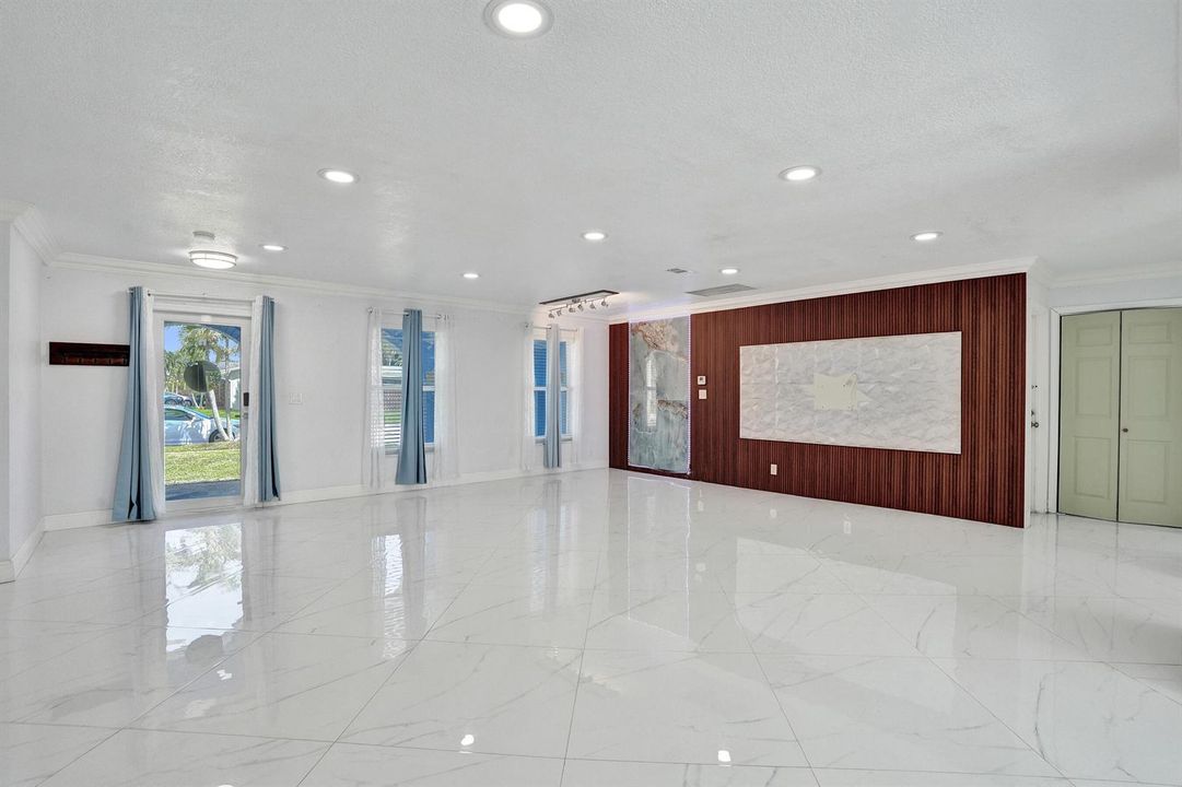 02 Front Entrance 1