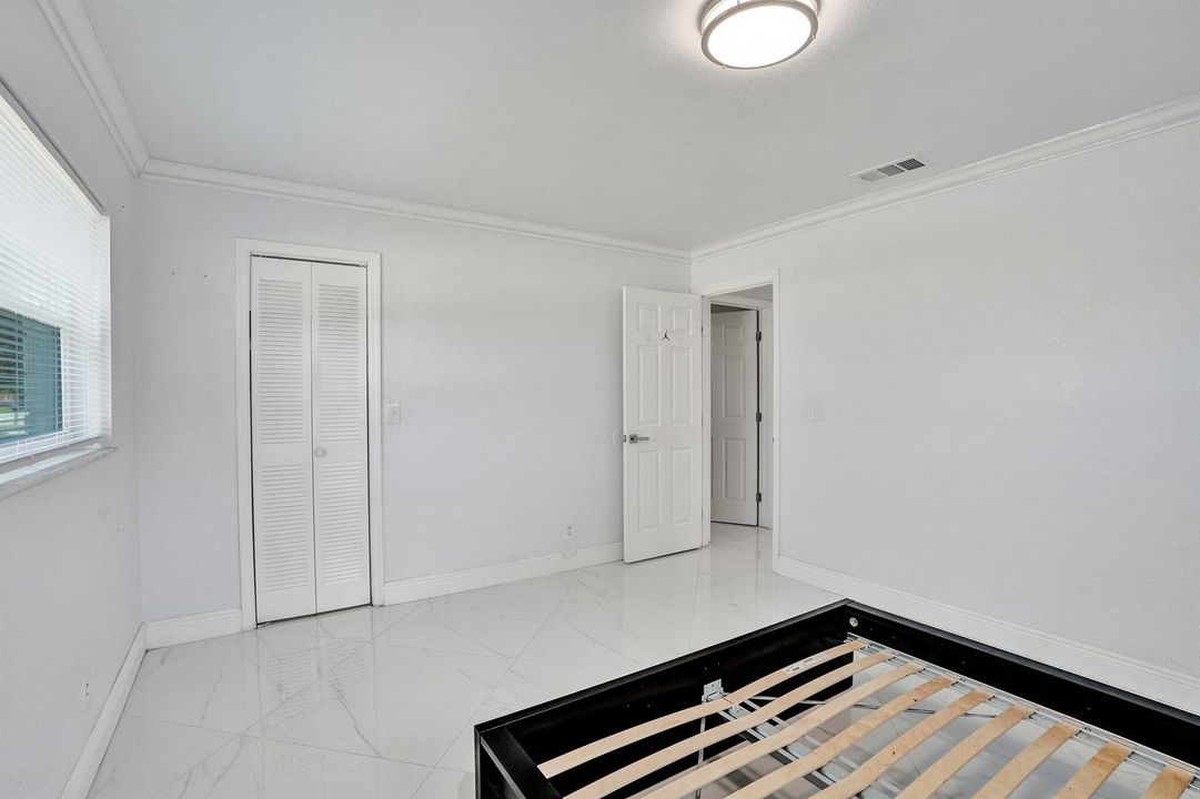 08 4th Bedroom 4