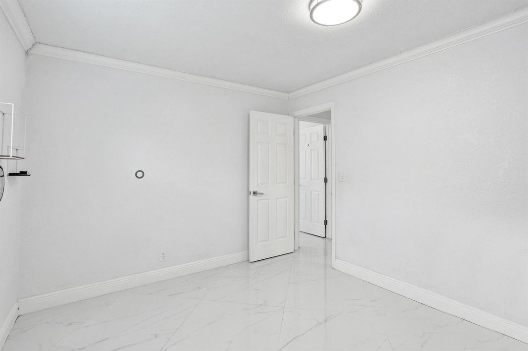 07 3rd Bedroom 4