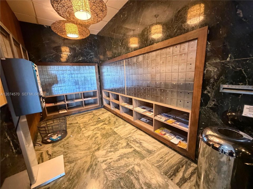 For Rent: $3,500 (2 beds, 2 baths, 1350 Square Feet)
