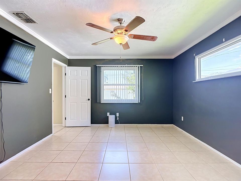 1832 SE Van Loon Terrace-41