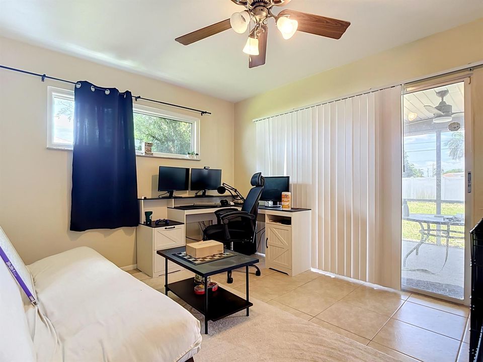1832 SE Van Loon Terrace-46