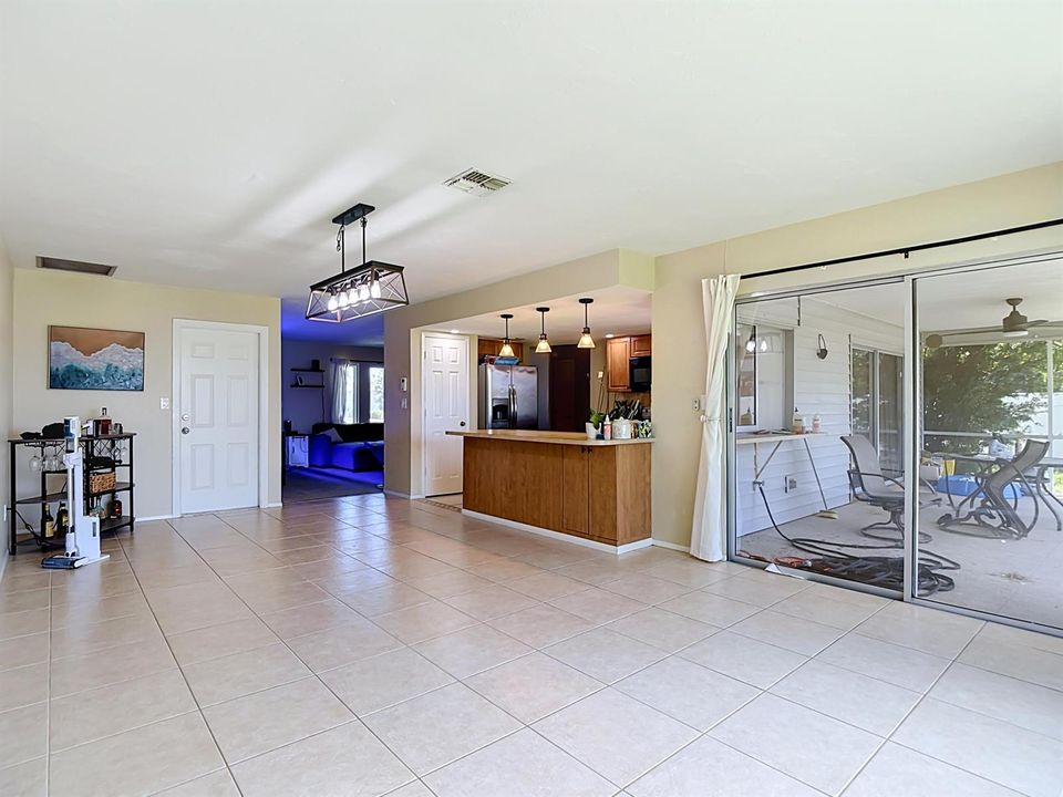 1832 SE Van Loon Terrace-36