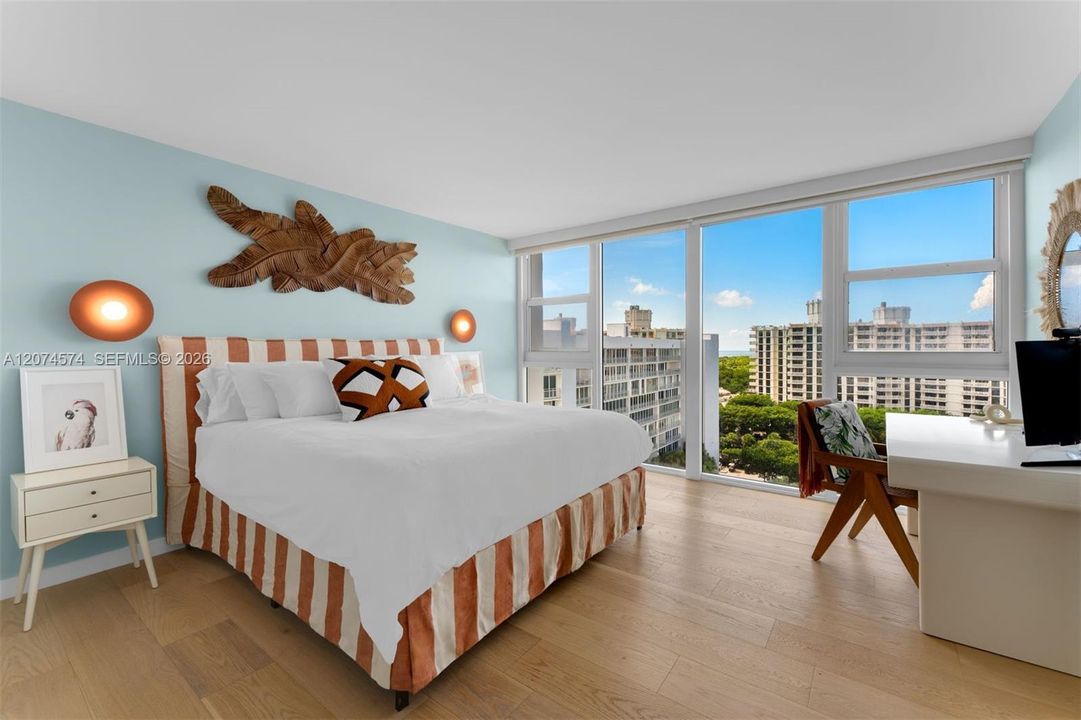 For Sale: $3,750,000 (3 beds, 3 baths, 3120 Square Feet)