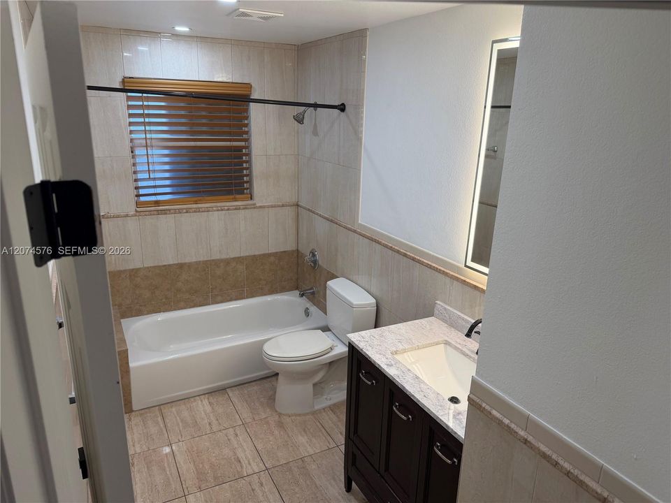 For Rent: $4,000 (4 beds, 2 baths, 1798 Square Feet)