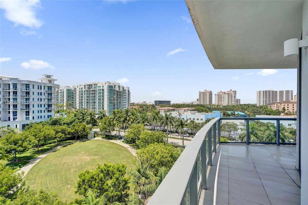 For Sale: $1,295,000 (2 beds, 2 baths, 2103 Square Feet)