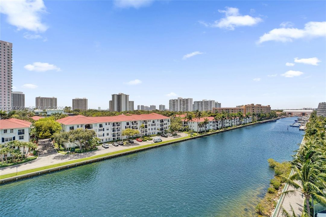 For Sale: $1,295,000 (2 beds, 2 baths, 2103 Square Feet)