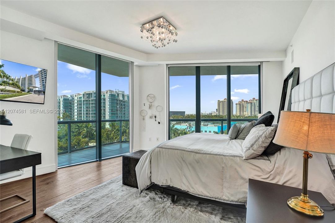 For Sale: $1,295,000 (2 beds, 2 baths, 2103 Square Feet)