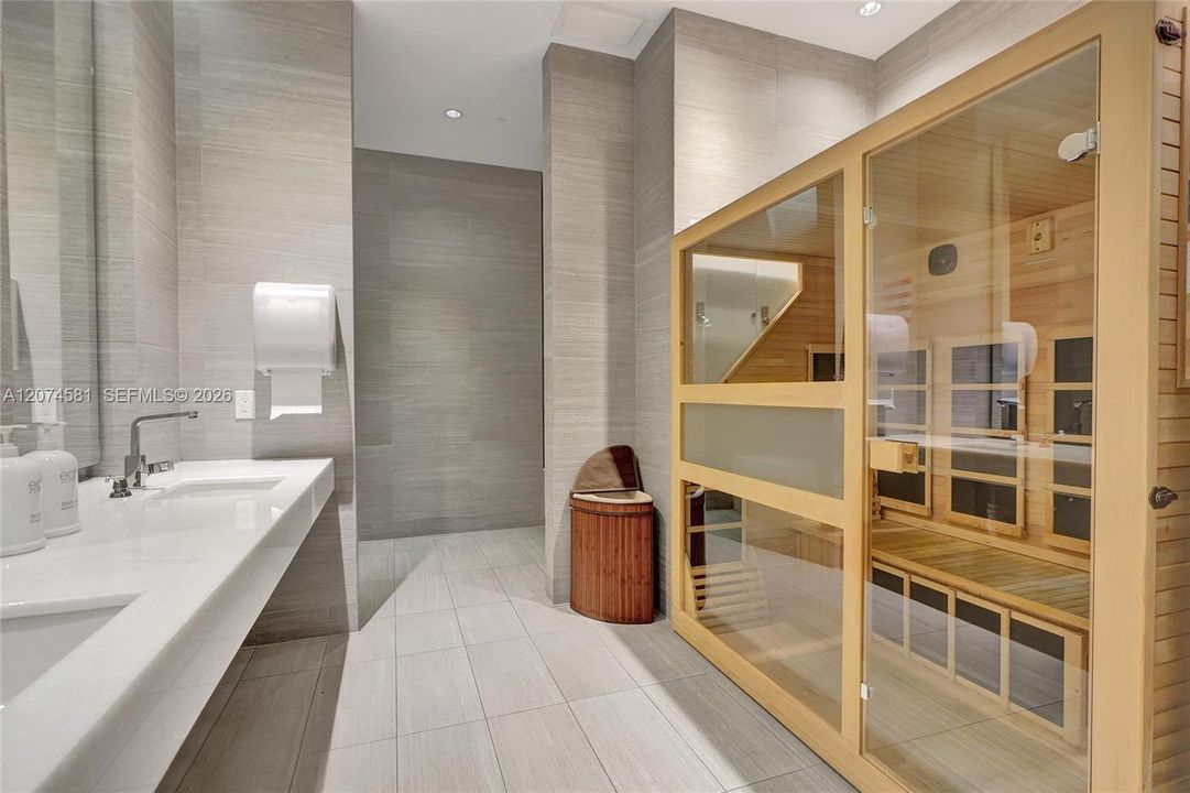 For Sale: $1,295,000 (2 beds, 2 baths, 2103 Square Feet)