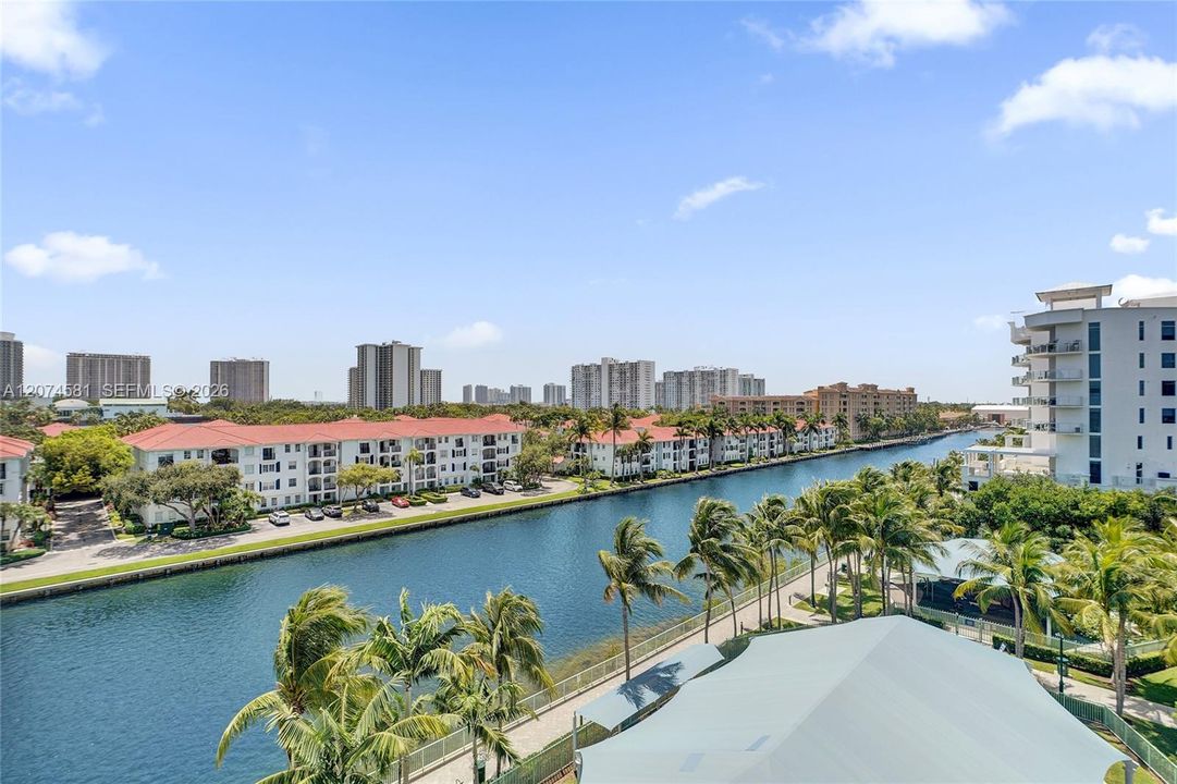 For Sale: $1,295,000 (2 beds, 2 baths, 2103 Square Feet)