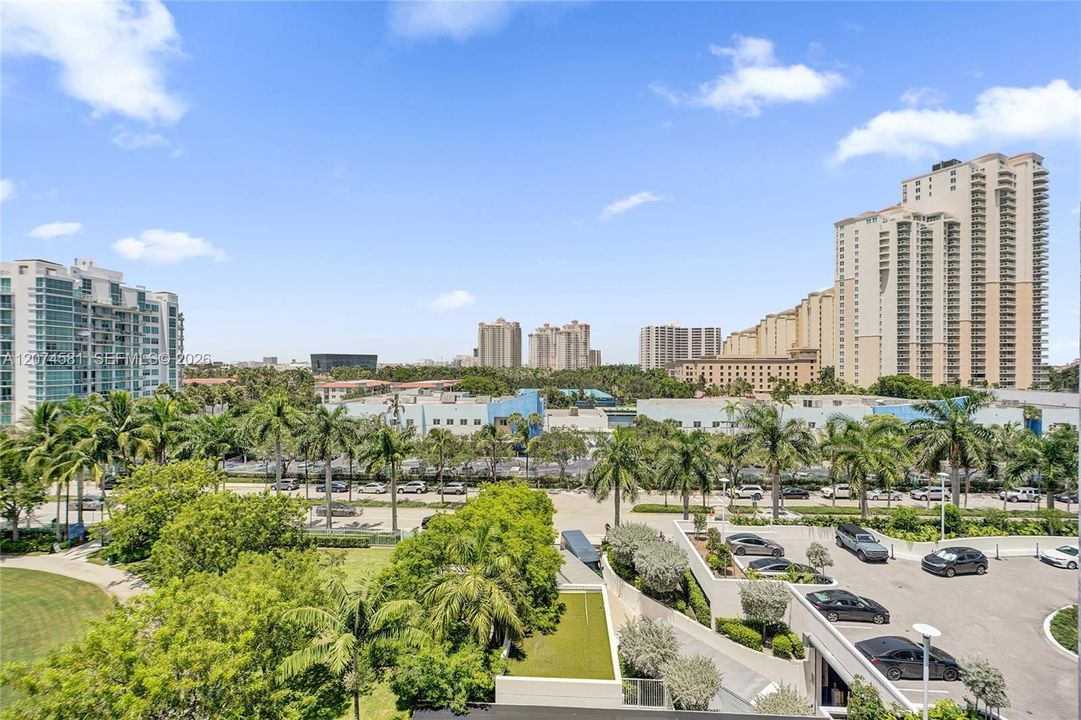 For Sale: $1,295,000 (2 beds, 2 baths, 2103 Square Feet)