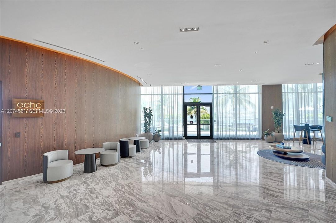 For Sale: $1,295,000 (2 beds, 2 baths, 2103 Square Feet)