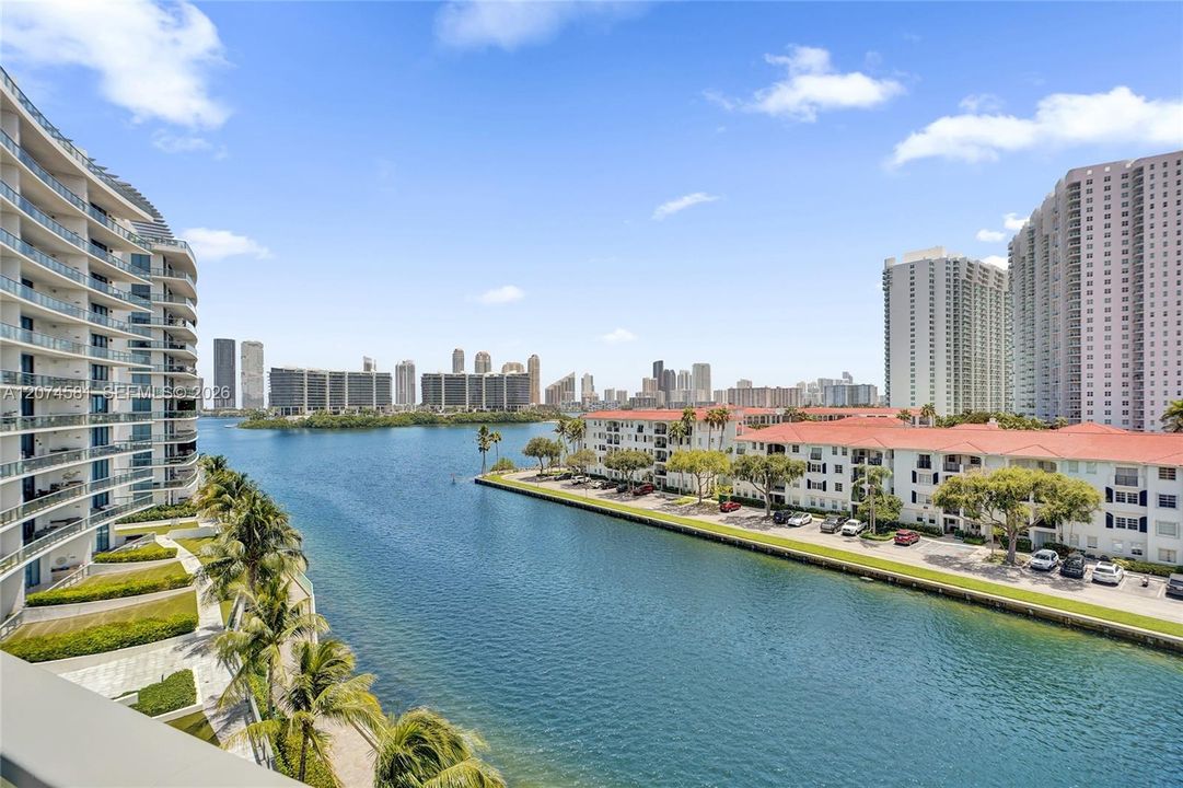 For Sale: $1,295,000 (2 beds, 2 baths, 2103 Square Feet)