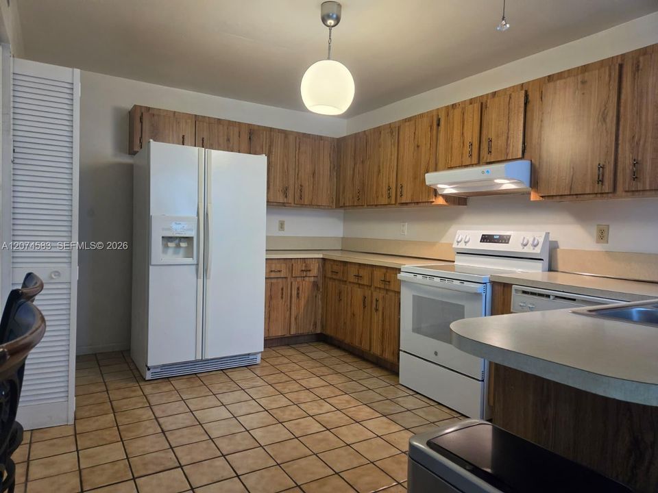 На продажу: $499,999 (3 спален, 2 ванн, 1590 Квадратных фут)