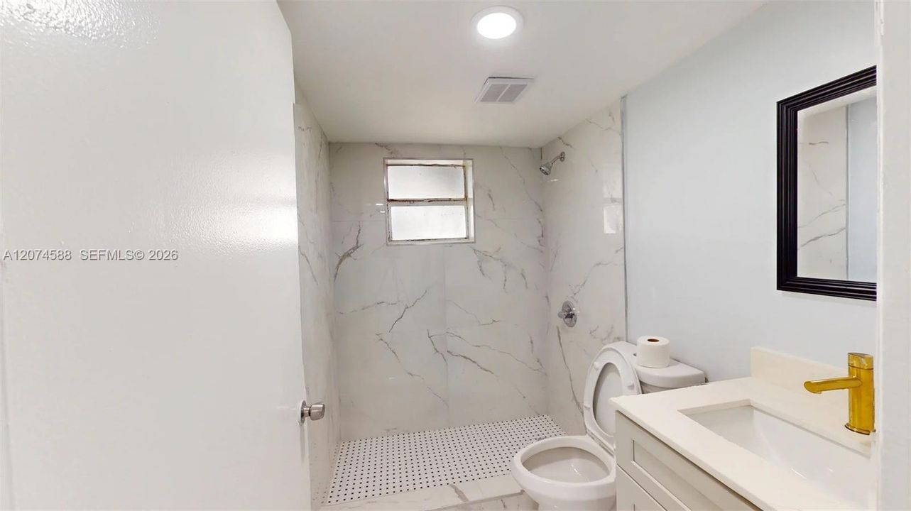 For Rent: $2,800 (3 beds, 2 baths, 4434 Square Feet)