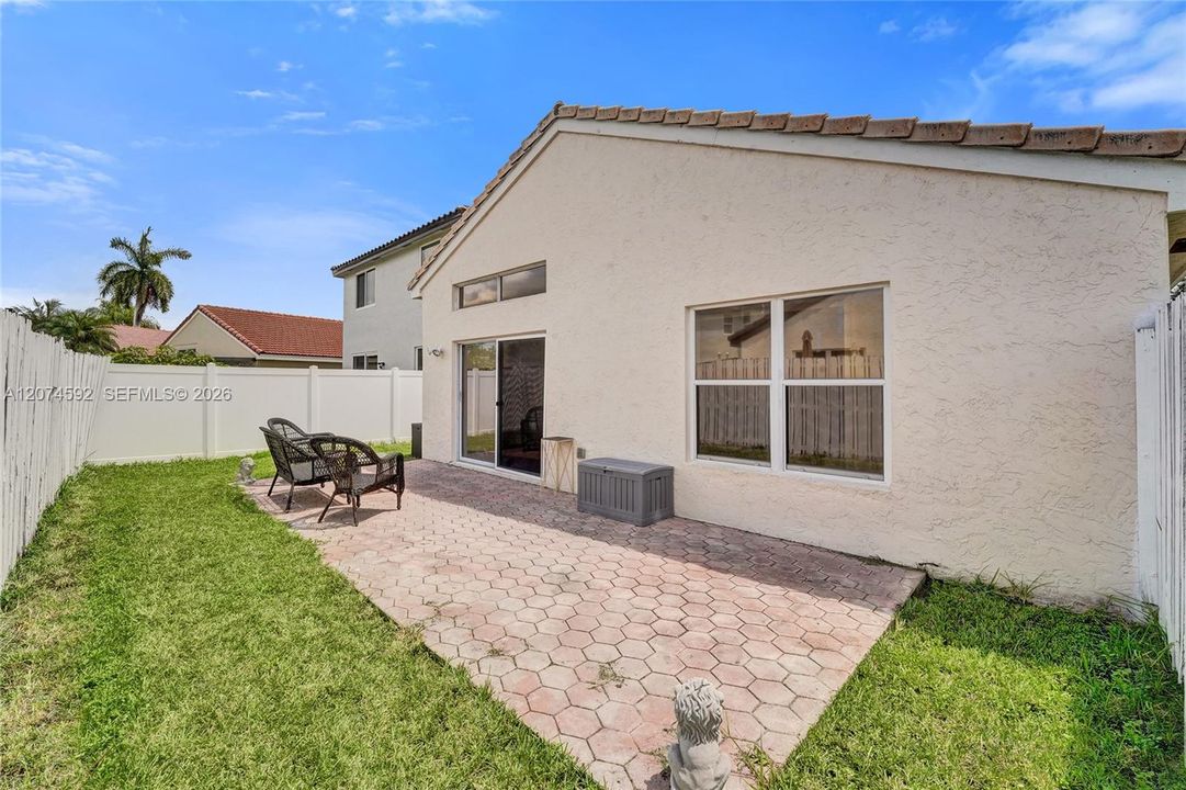 For Sale: $609,900 (4 beds, 2 baths, 1477 Square Feet)
