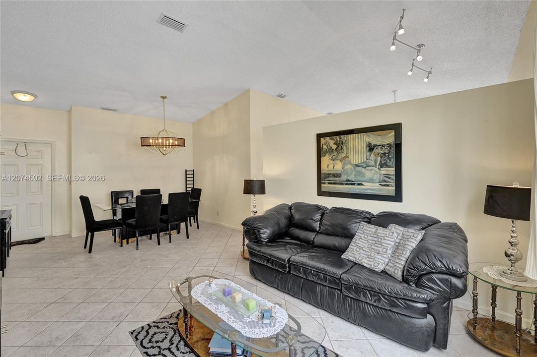 For Sale: $609,900 (4 beds, 2 baths, 1477 Square Feet)