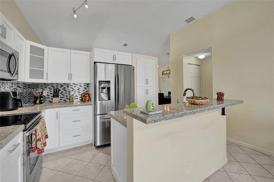 For Sale: $609,900 (4 beds, 2 baths, 1477 Square Feet)