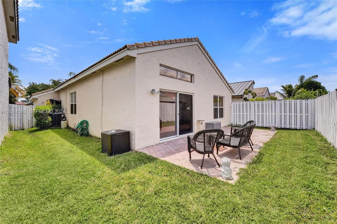 For Sale: $609,900 (4 beds, 2 baths, 1477 Square Feet)