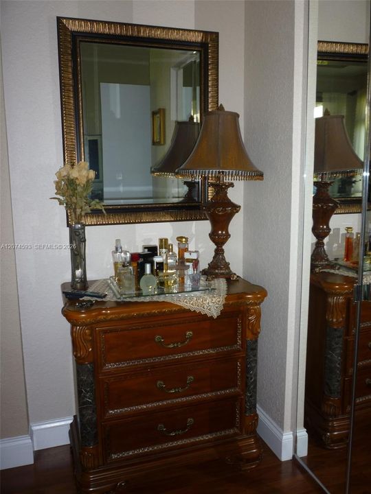 For Rent: $3,900 (3 beds, 2 baths, 1559 Square Feet)