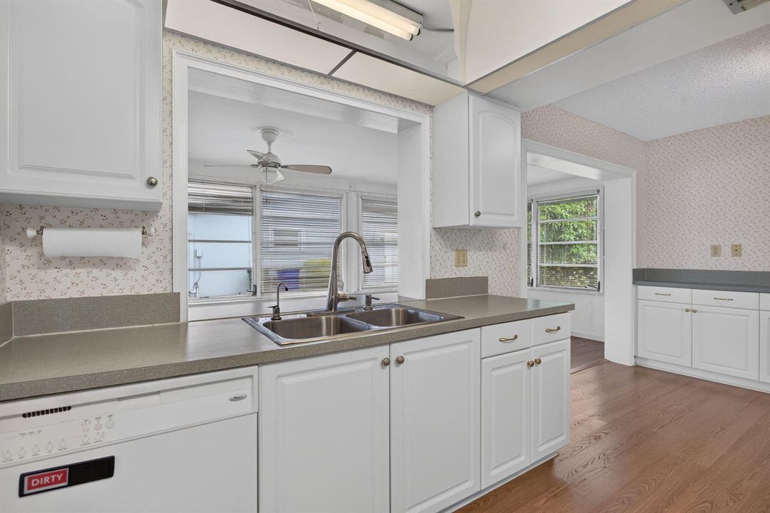 12-web-or-mls-1055-2416