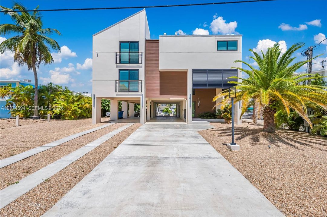 For Rent: $15,000 (4 beds, 3 baths, 2638 Square Feet)