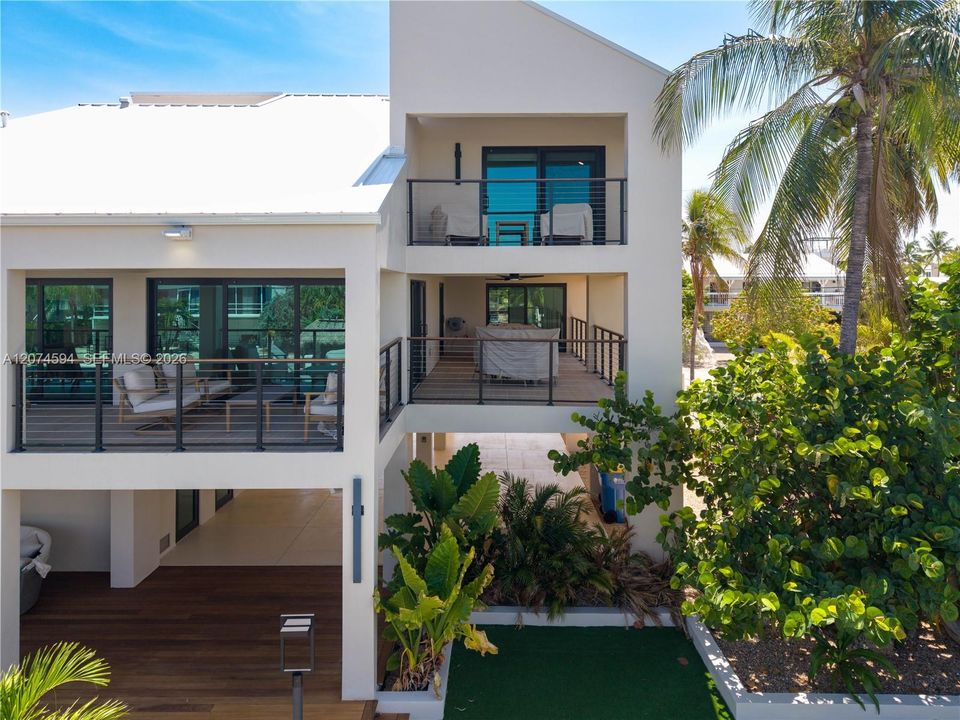 For Rent: $15,000 (4 beds, 3 baths, 2638 Square Feet)