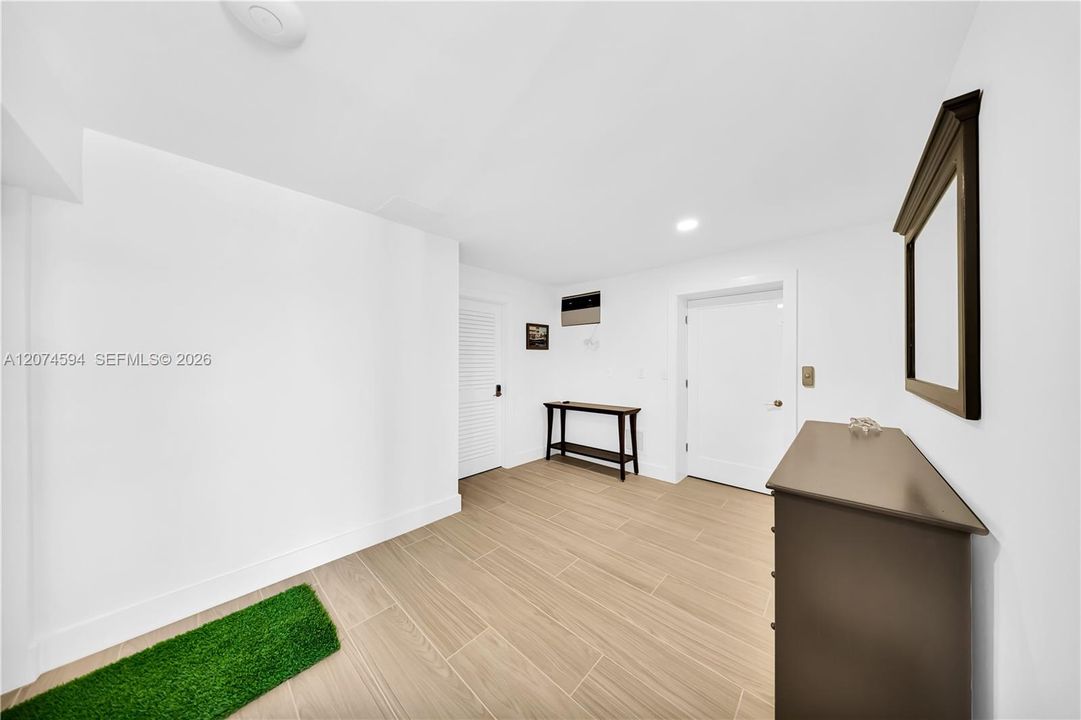 For Rent: $15,000 (4 beds, 3 baths, 2638 Square Feet)