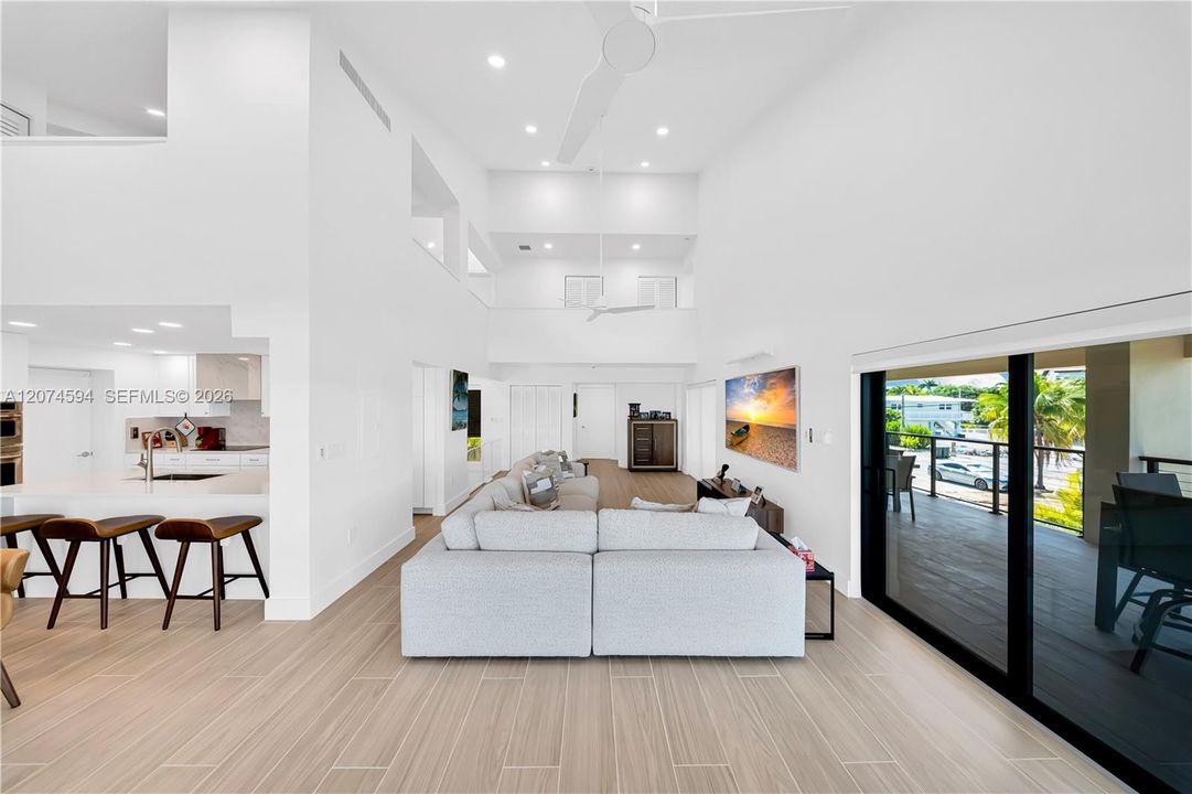 For Rent: $15,000 (4 beds, 3 baths, 2638 Square Feet)