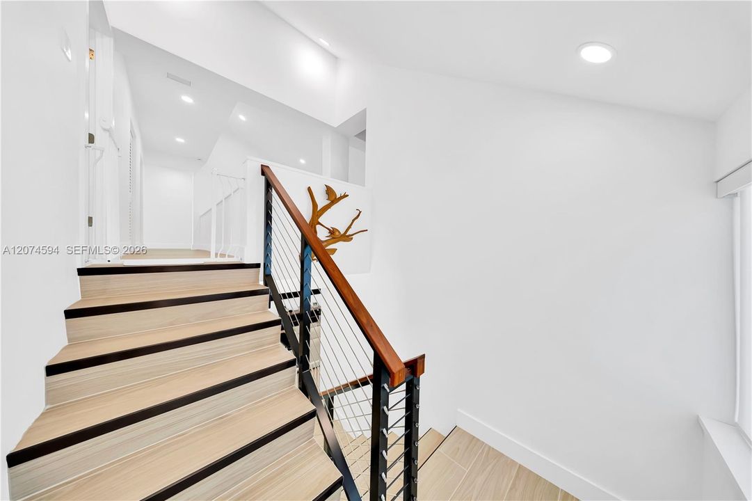 For Rent: $15,000 (4 beds, 3 baths, 2638 Square Feet)