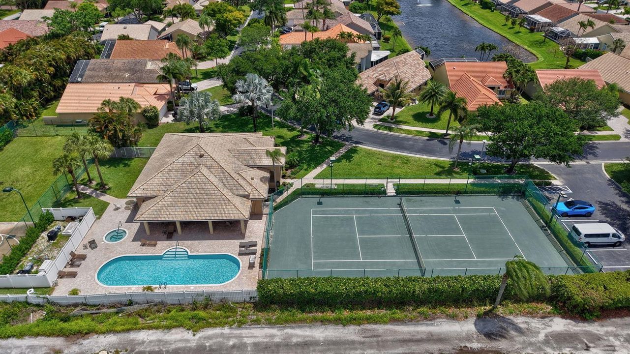 Pool Tennis