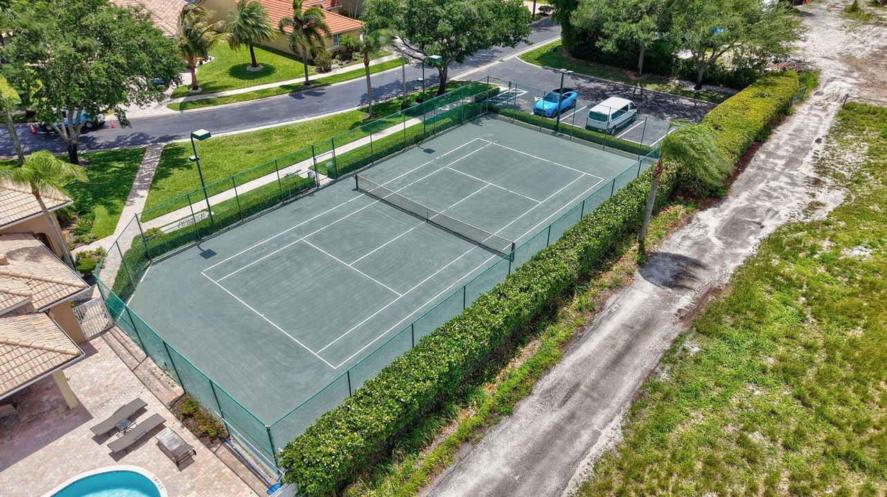 Tennis Parking
