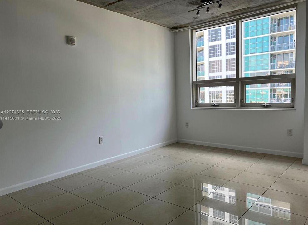 For Rent: $3,400 (1 beds, 1 baths, 771 Square Feet)