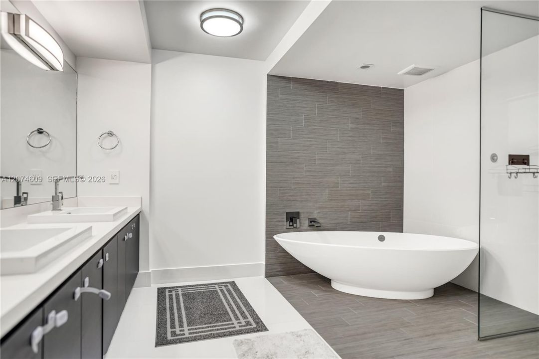 For Rent: $6,500 (3 beds, 3 baths, 1524 Square Feet)