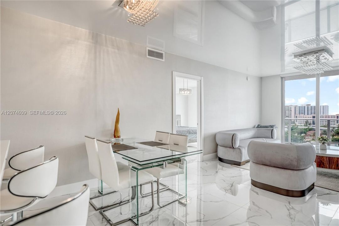 For Rent: $6,500 (3 beds, 3 baths, 1524 Square Feet)
