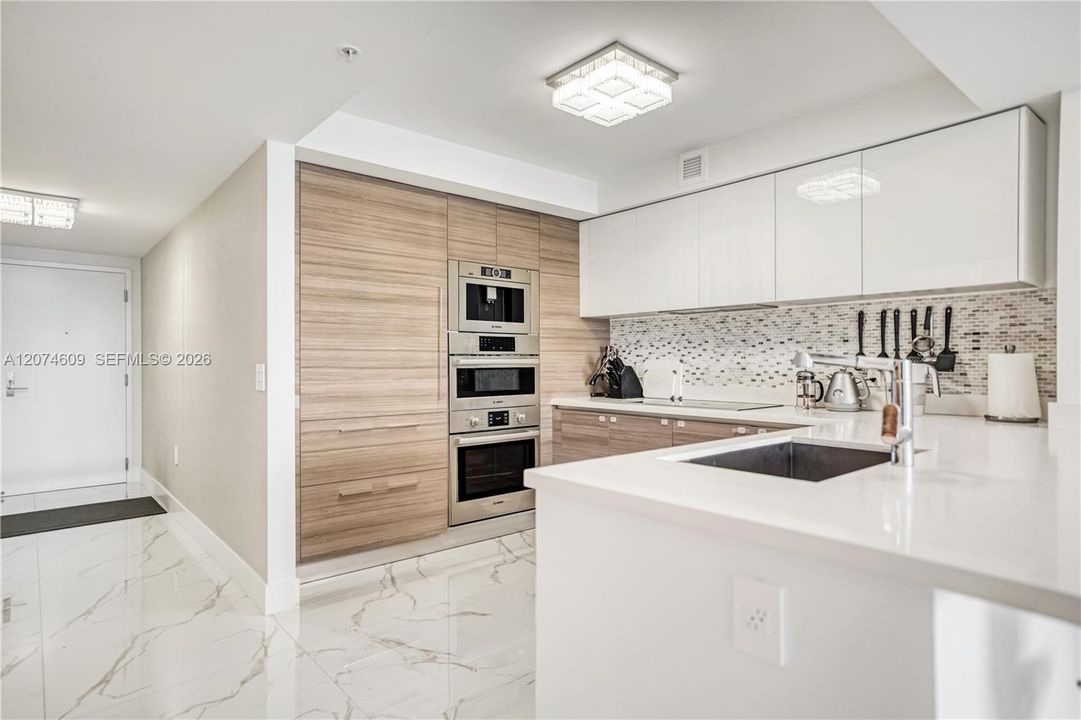 For Rent: $6,500 (3 beds, 3 baths, 1524 Square Feet)