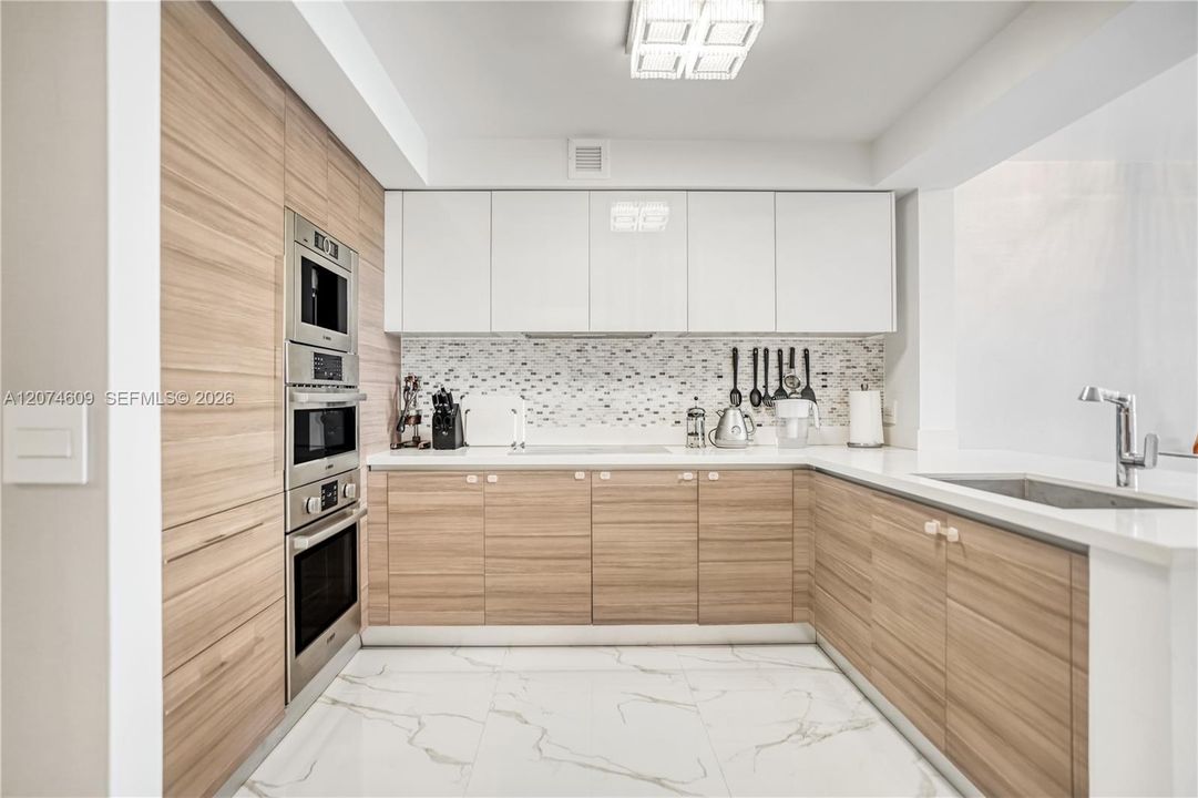 For Rent: $6,500 (3 beds, 3 baths, 1524 Square Feet)