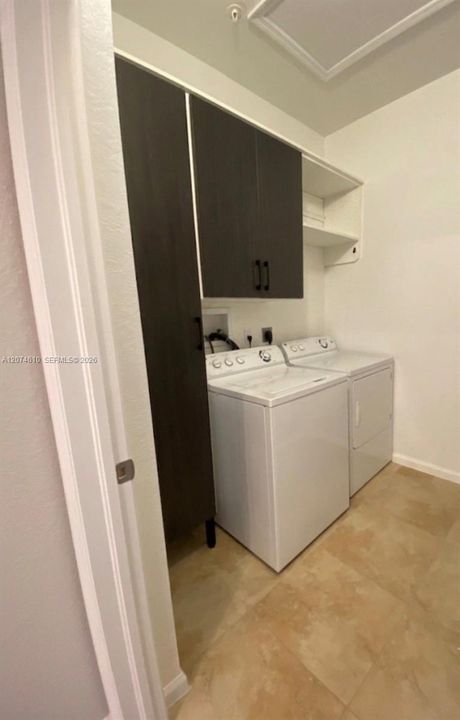 На продажу: $495,000 (3 спален, 2 ванн, 1768 Квадратных фут)