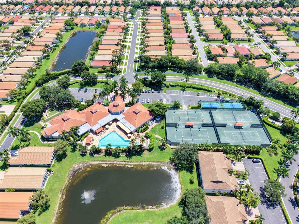 Clubhouse Complex Bird Eye