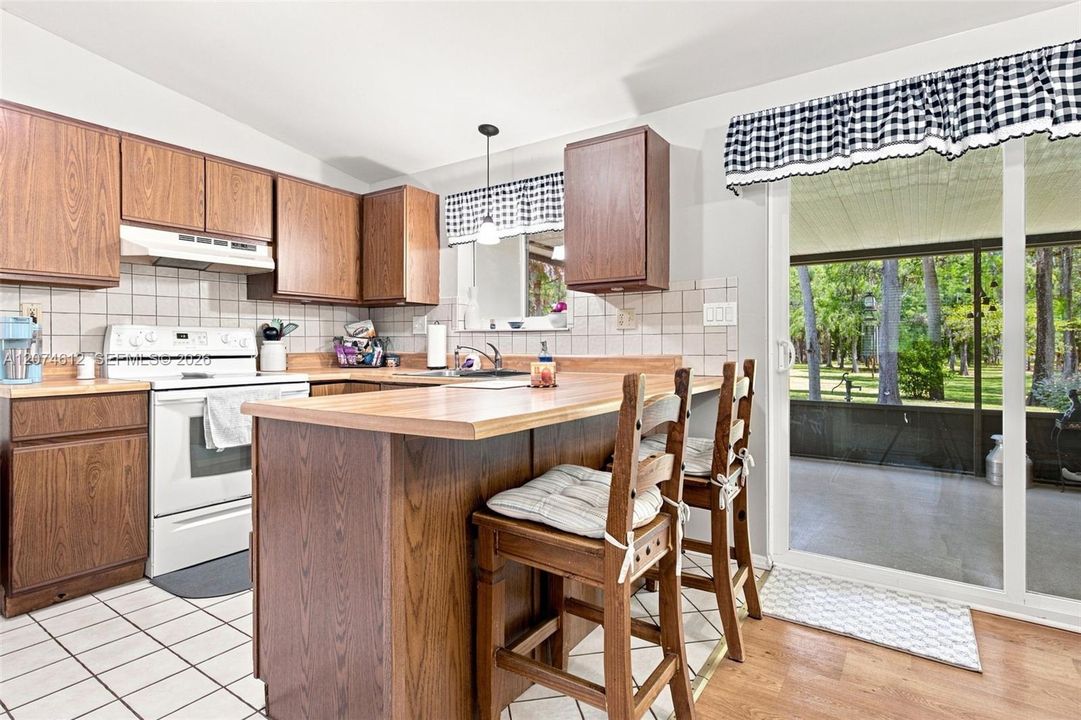 For Sale: $750,000 (3 beds, 2 baths, 1501 Square Feet)