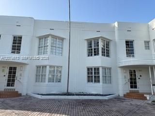 For Rent: $2,800 (1 beds, 1 baths, 538 Square Feet)