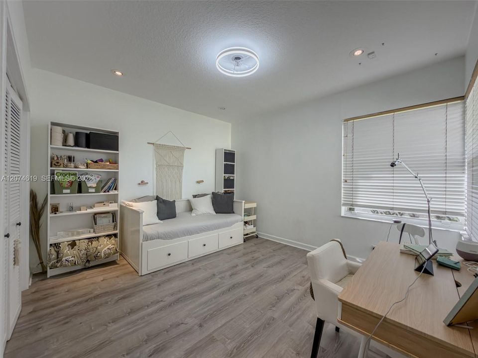 For Sale: $2,598,000 (7 beds, 6 baths, 4787 Square Feet)