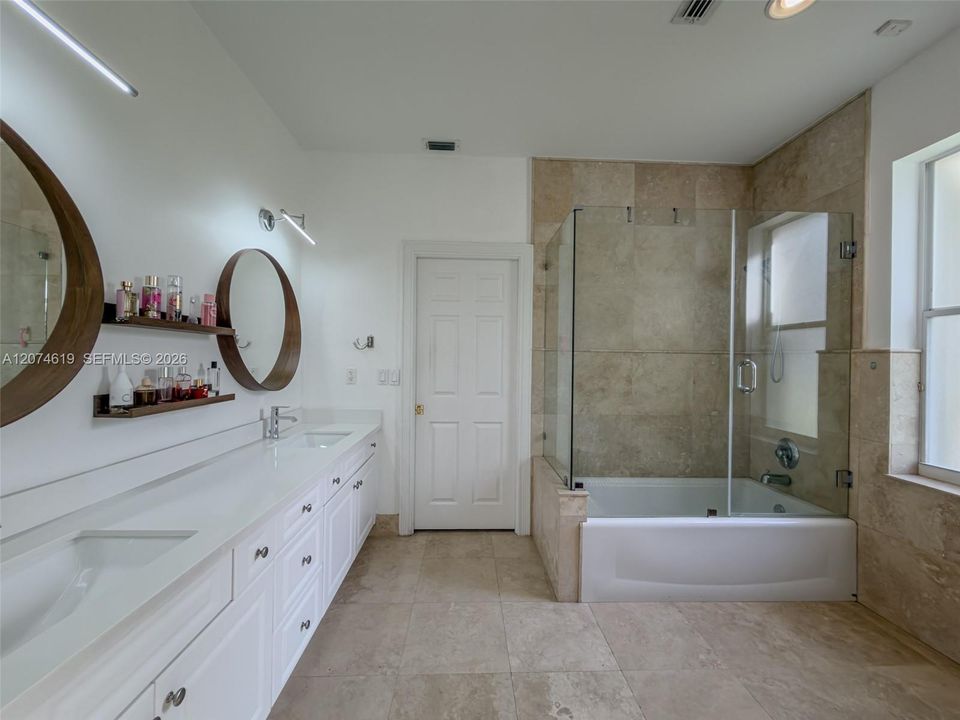 For Sale: $2,598,000 (7 beds, 6 baths, 4787 Square Feet)