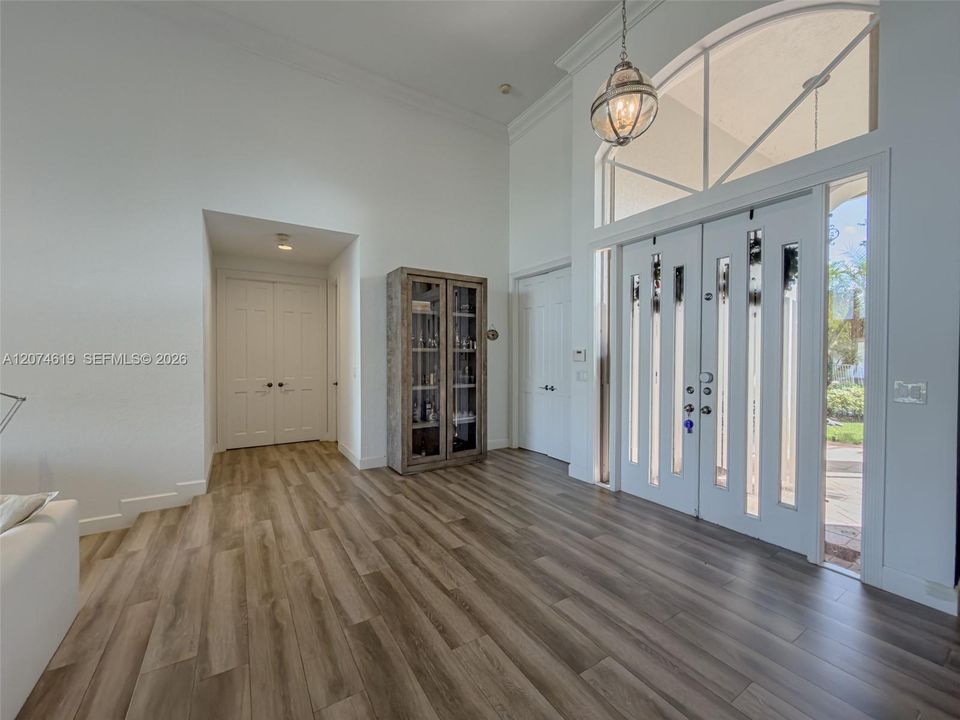 For Sale: $2,598,000 (7 beds, 6 baths, 4787 Square Feet)